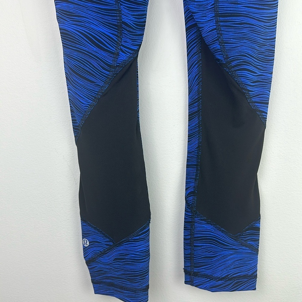 Lululemon Pace Rival Crop 22” Leggings Size 2 Life Lines Cerulean Blue Black - Picture 12 of 16